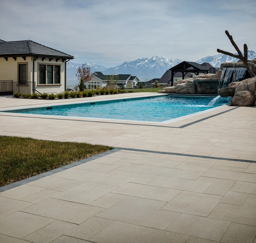 Belgard_Amcor_May2023_RES_Dimensions18_DimensionsAccent6x9_02