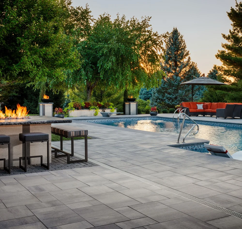 Belgard_NFD_West_AUG2023_RES_Dimensions18_OldYork_Artforms_01_Warm_CC